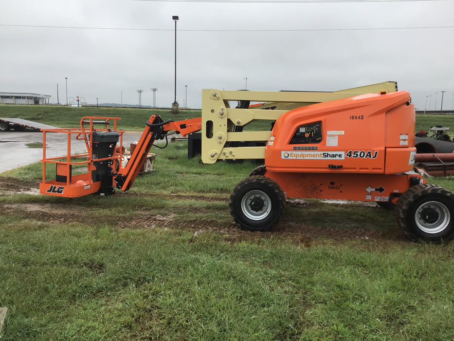 2019 JLG 450AJ