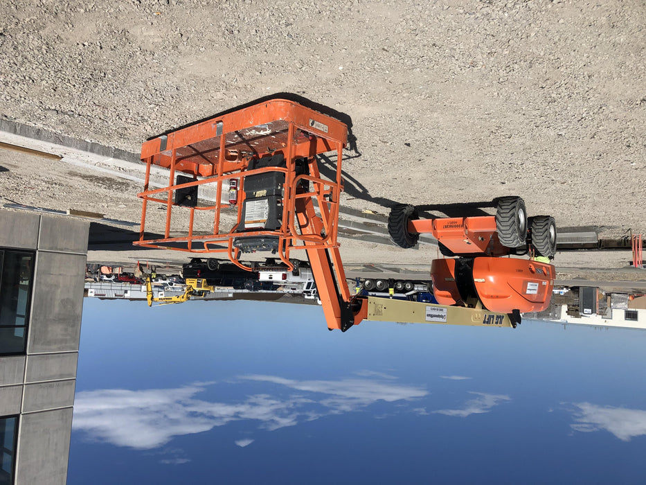 2019 JLG 460SJ Pneumatic Tires