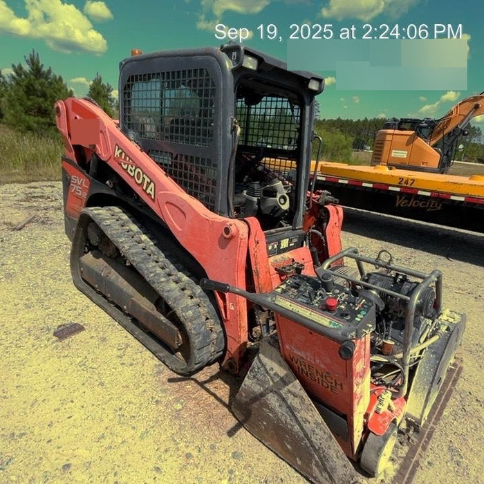 2019 Kubota SVL75-2 Cab/Heat/Air, Standard Tracks, Standard Flow, Hydraulic QC 68" HD Bucket w/ Smooth cutting edge