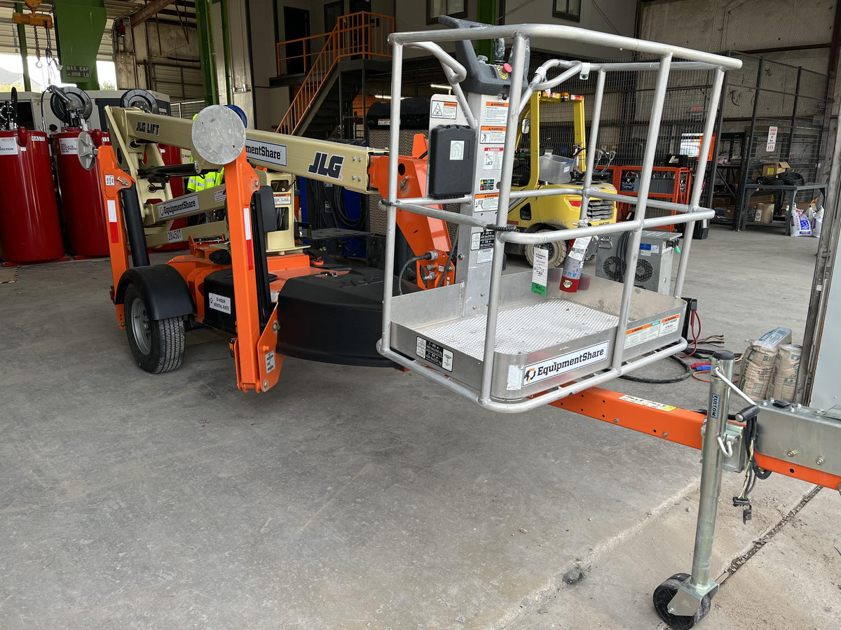 2022 JLG T350