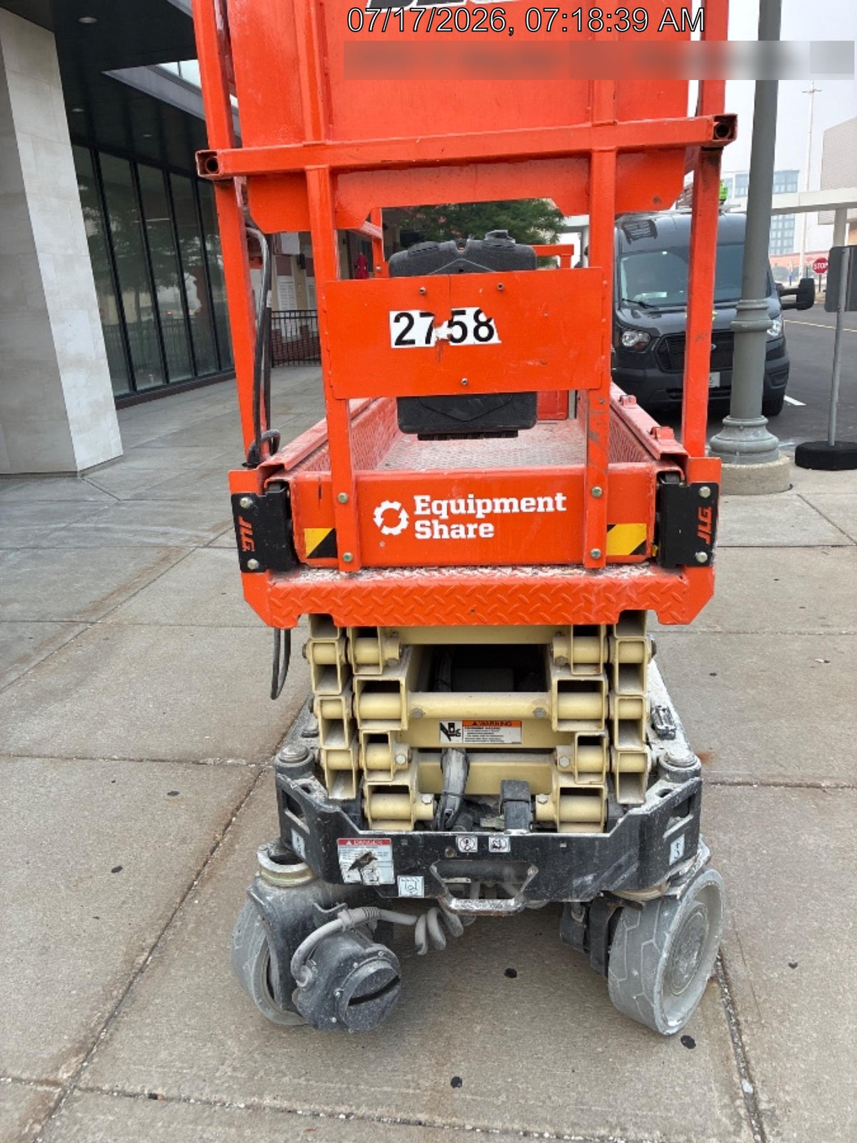 2022 JLG ES1932