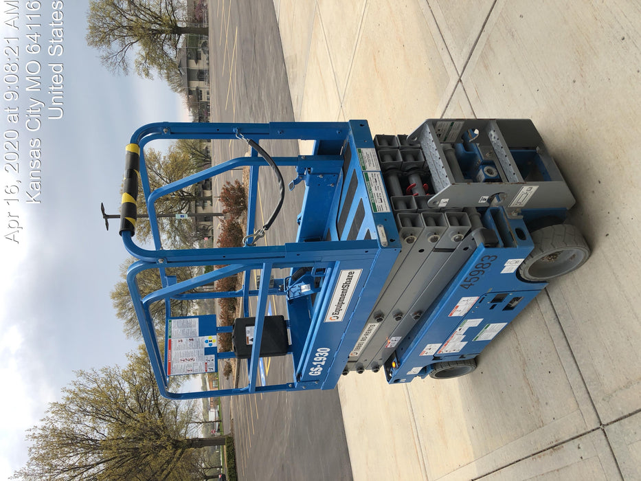 2019 Genie GS-1930 Fixed rails with chain Entry