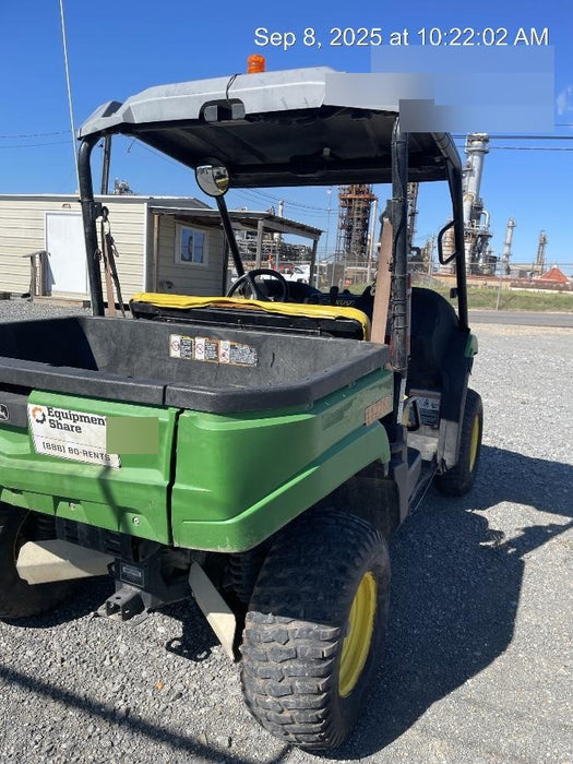 2020 John Deere XUV560E GATOR 4wd Utility Cart, Gas, 2 Seat, LED Strobe, Windshield Tempered Glass, Plastic Canopy, Wire Harness Kit, Backup Alarm