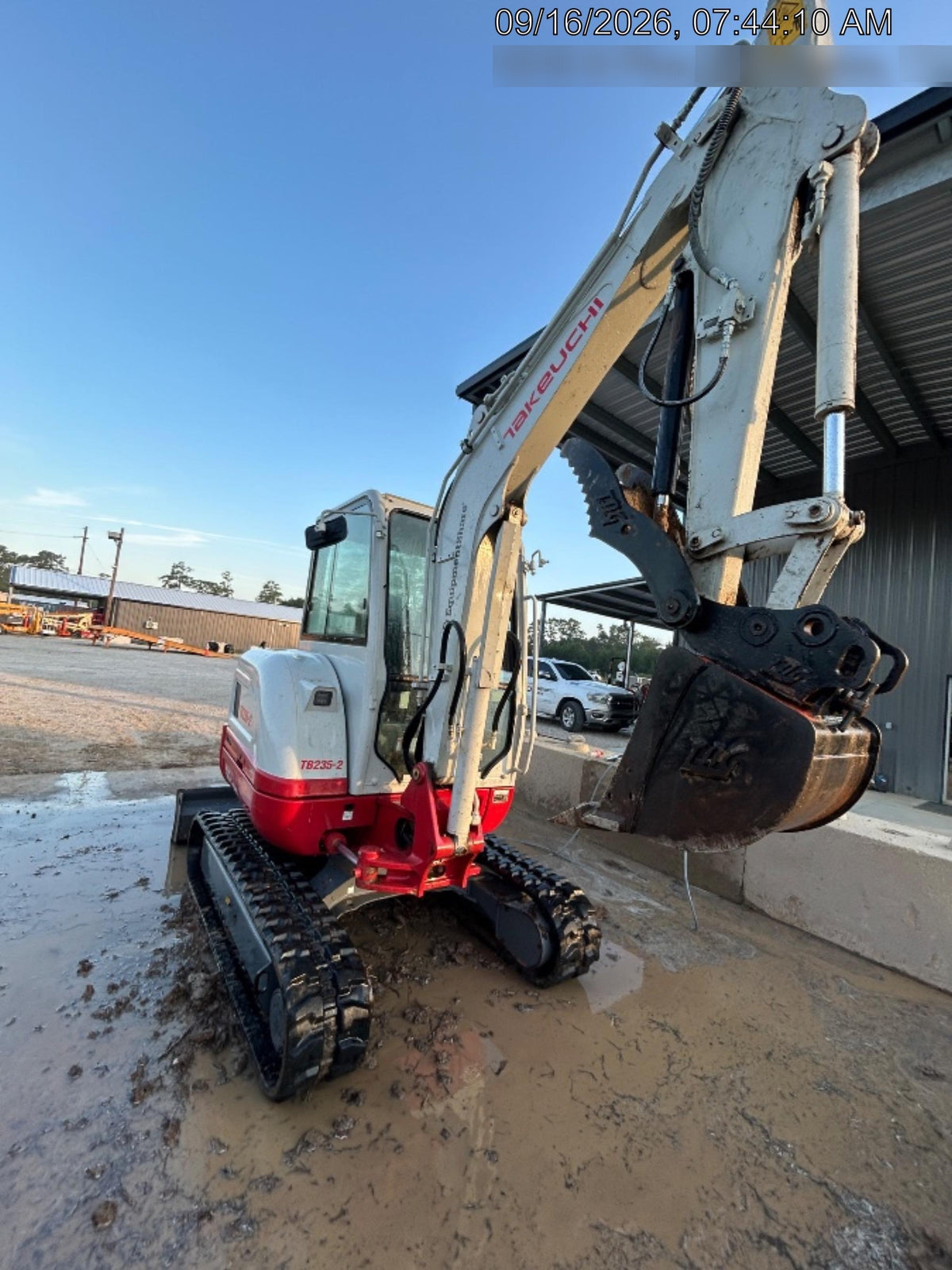 2025 TAKEUCHI TB235-2CR