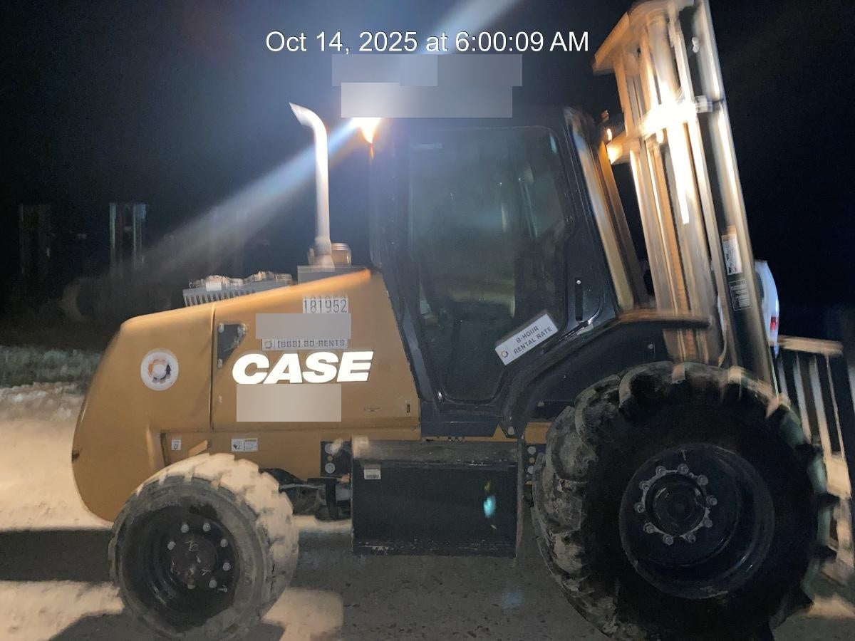 2021 CASE 588H