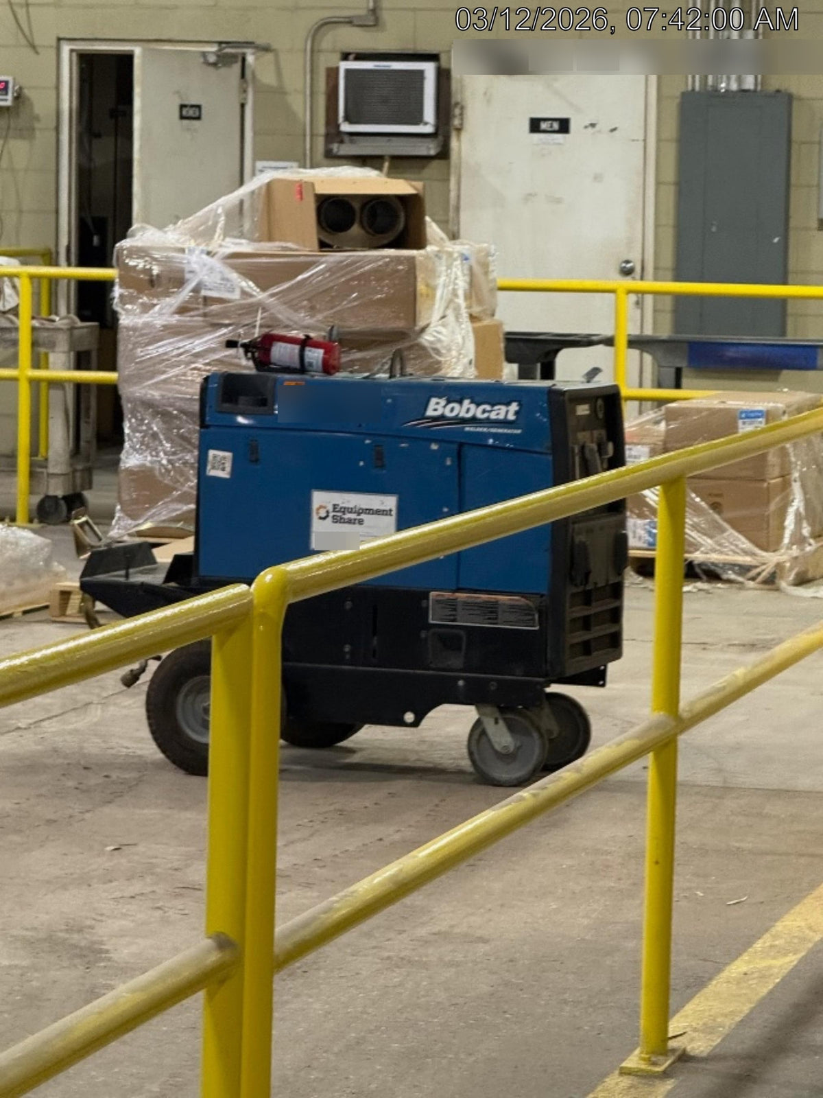 2019 Miller Electric BOBCAT 250 951600 PKG-250 amp Propane Welder, Standard w/Running Gear, Bracket, Hose"250 amp Propane Welder, Standard w/Running Gear, Bracket, Hose