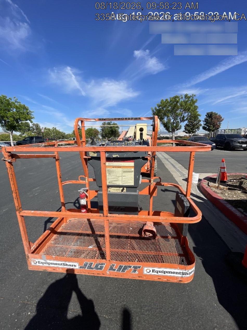 2019 JLG E450AJ