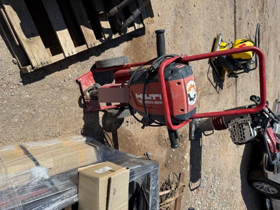 2021 HILTI TE 3000-AVR