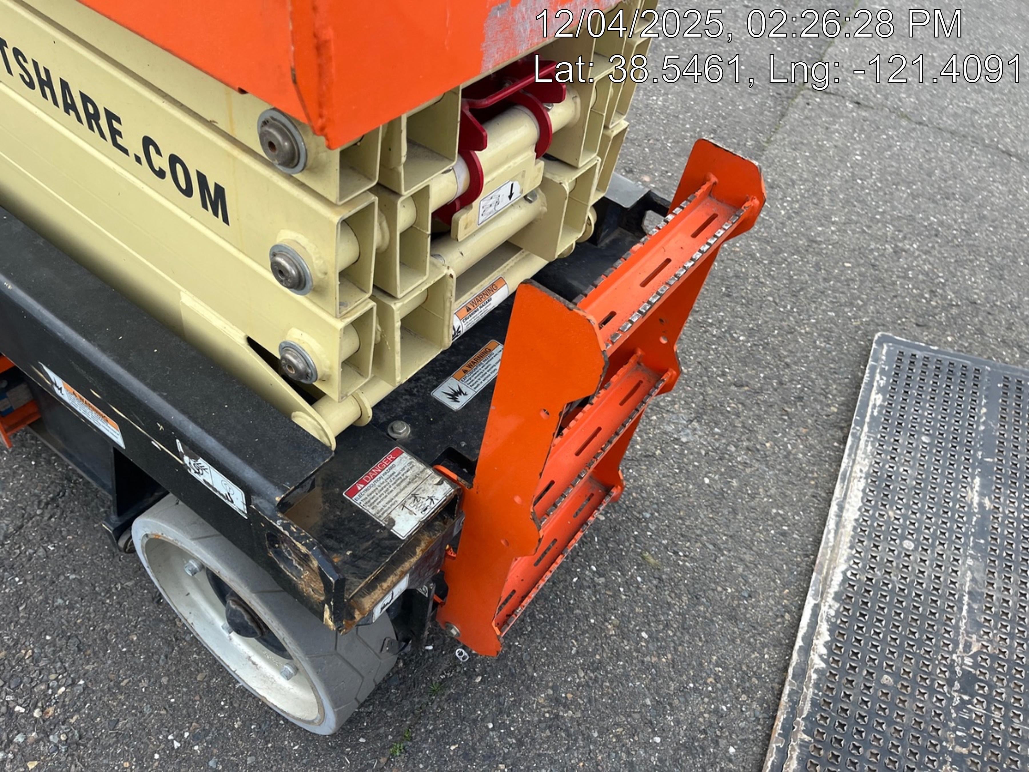 2022 JLG ES2632