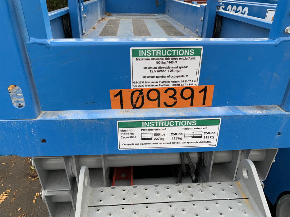 2020 Genie GS-2632 Solid NM Tires, Folding Rails with Half-Height Swing Gate, Beacon, 800W Invertor