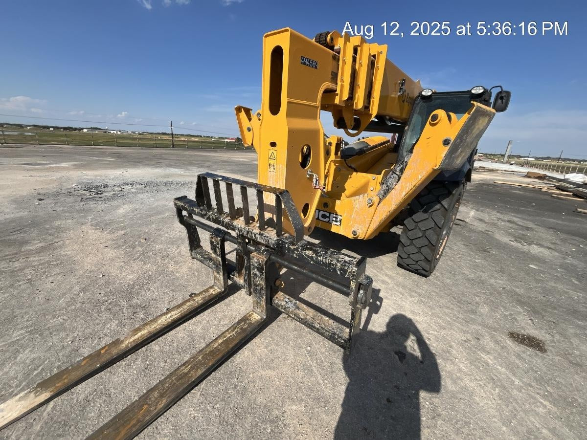 2025 JCB 512-56