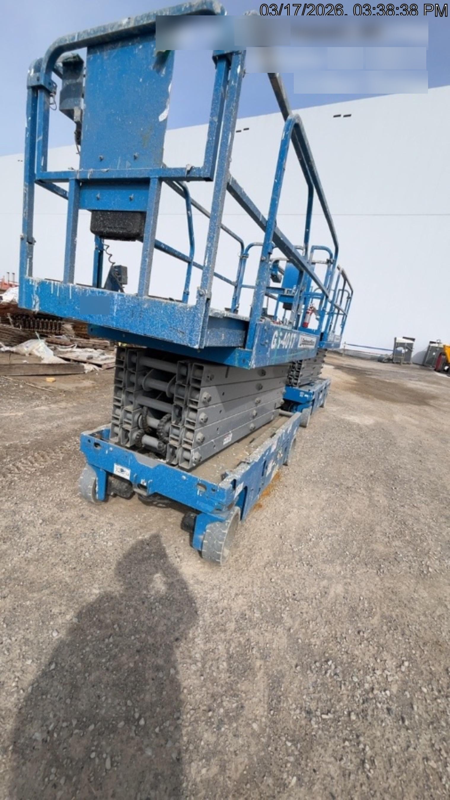 2019 Genie GS-4047 Folding rails with half height swing gate