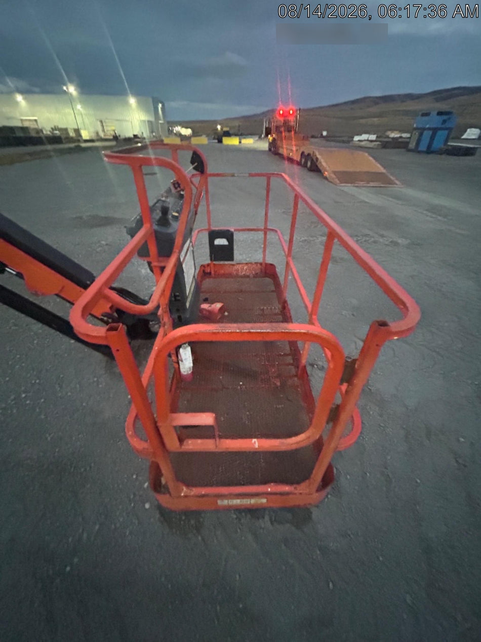 2019 JLG 860SJ