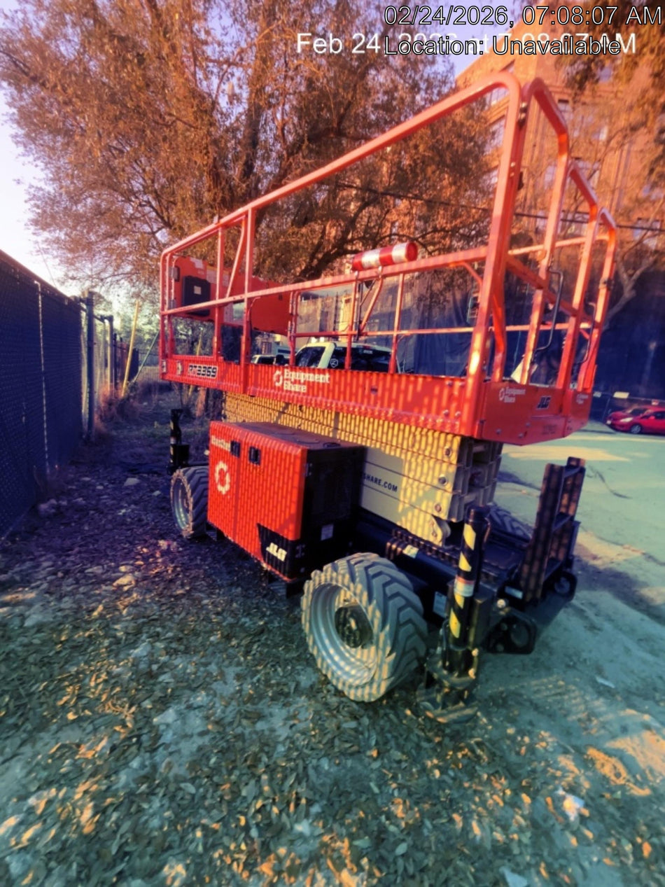 2023 JLG RT3369