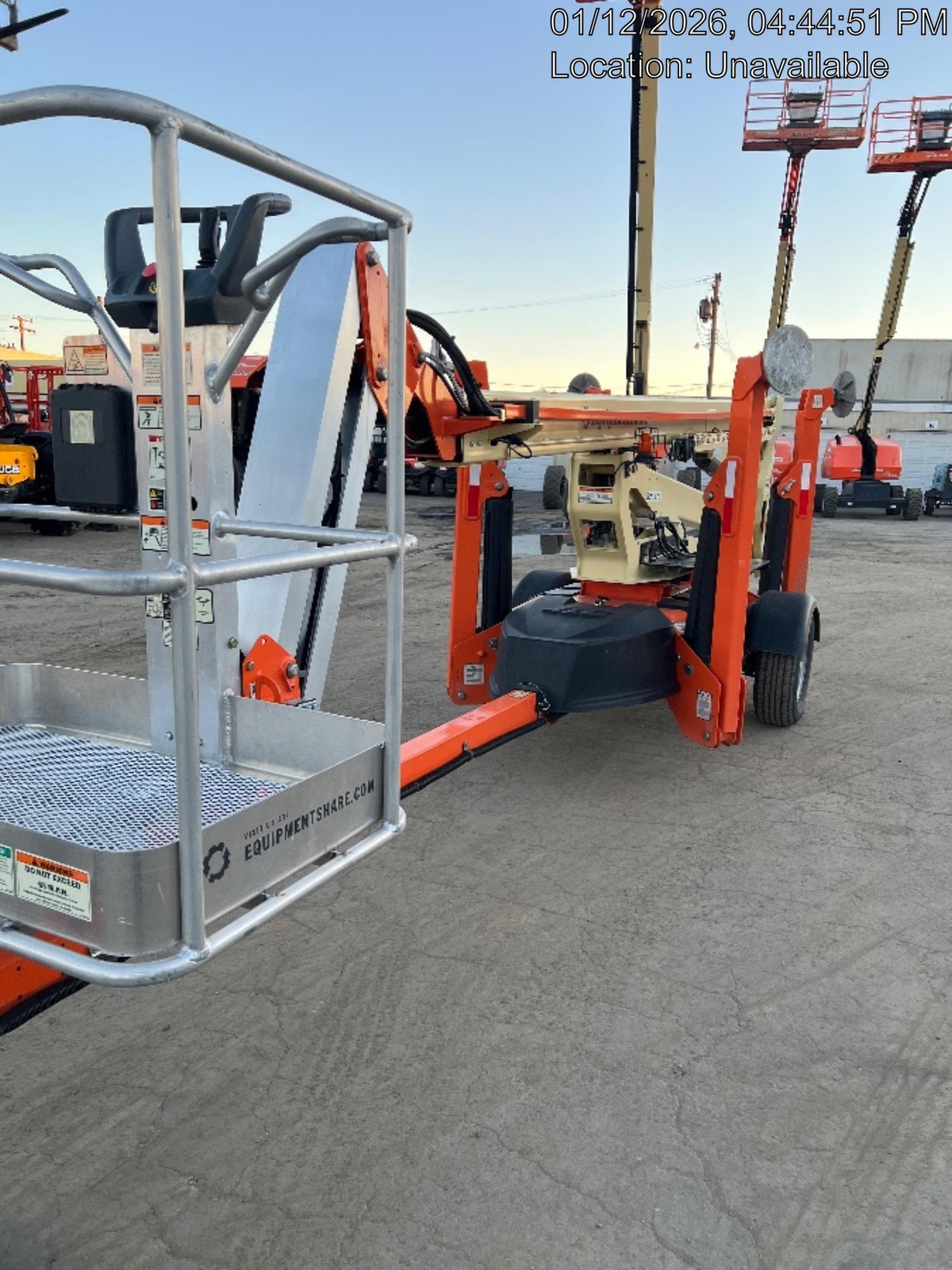 2023 JLG T500J