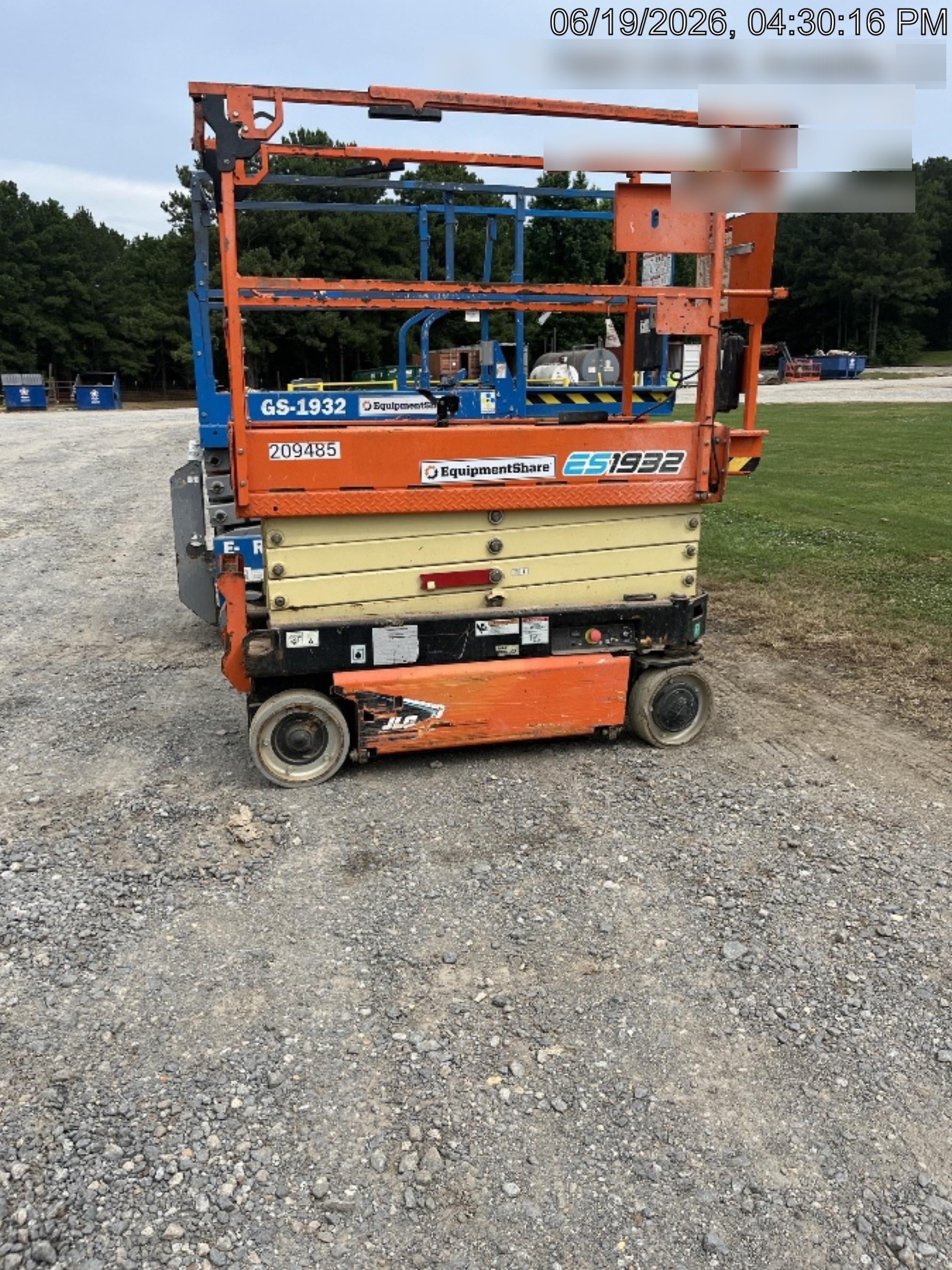 2022 JLG ES1932