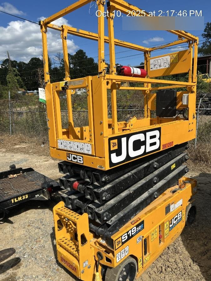 2024 JCB S1932E