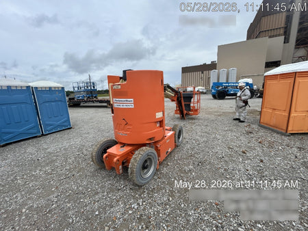 2019 JLG E300AJP