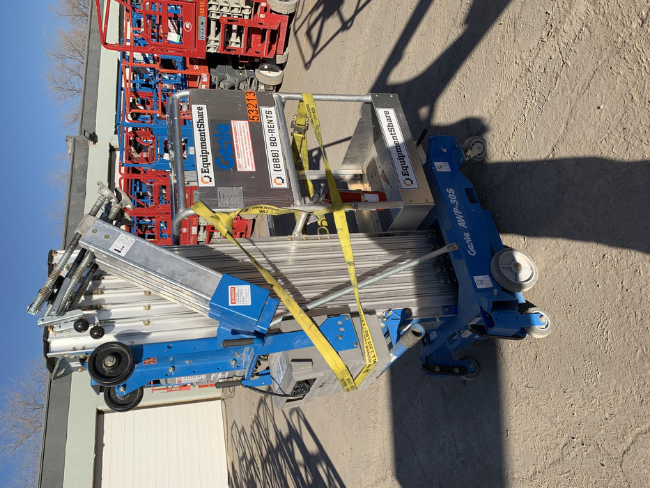 2019 GENIE AWP-30S