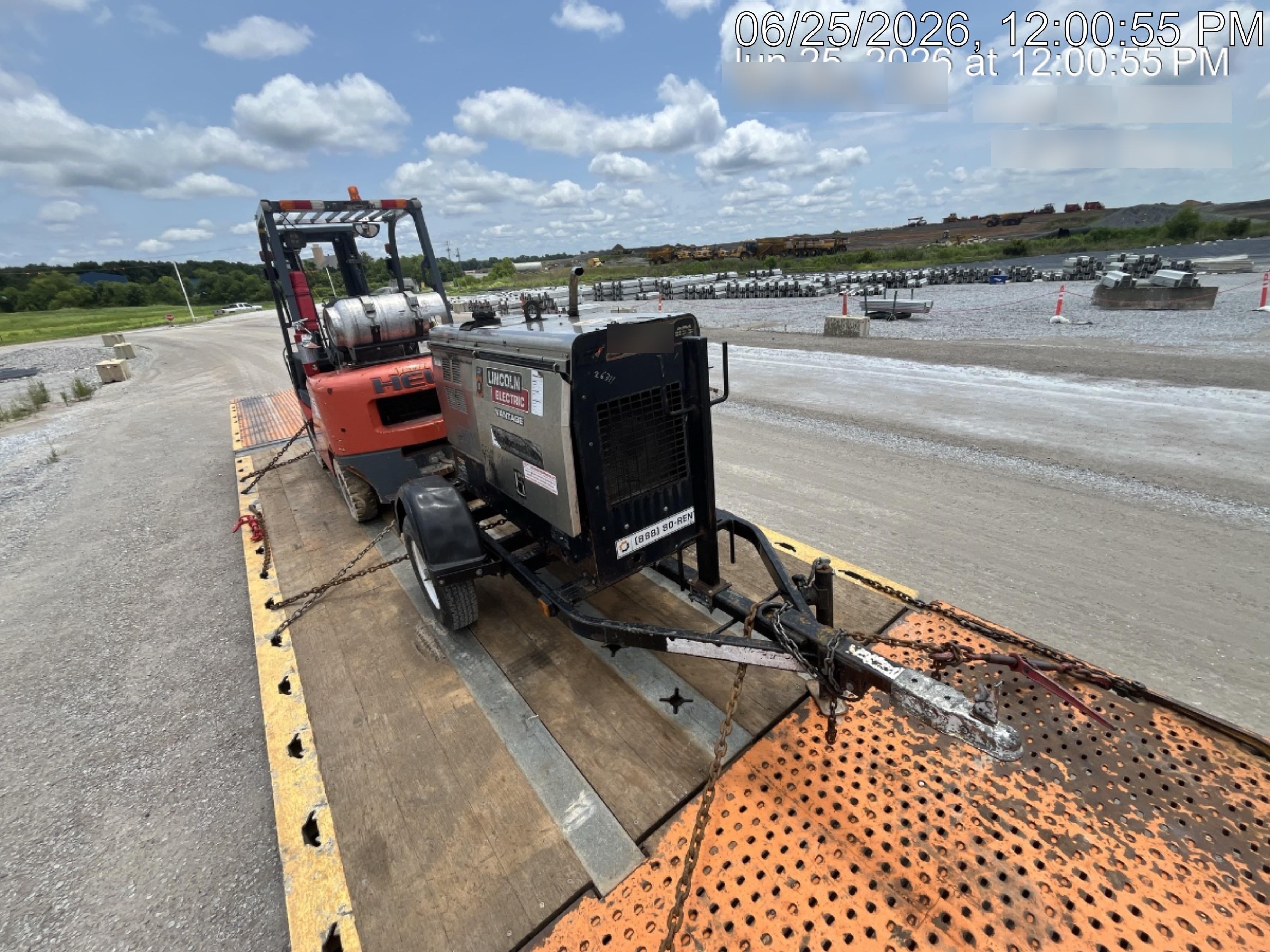 2019 Lincoln Electric Vantage 322 Lincoln Vantage 322 Welder w/Trailer, Light Kit, Cable Rack