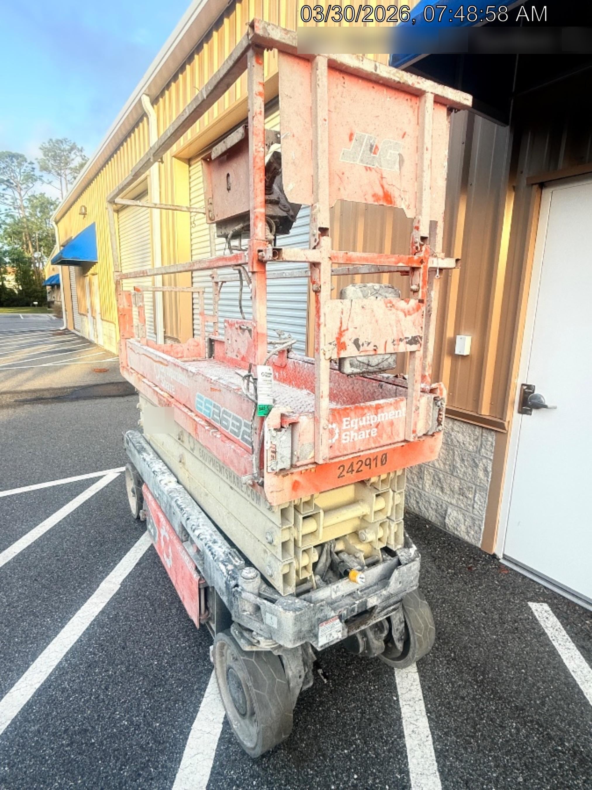 2022 JLG ES2632
