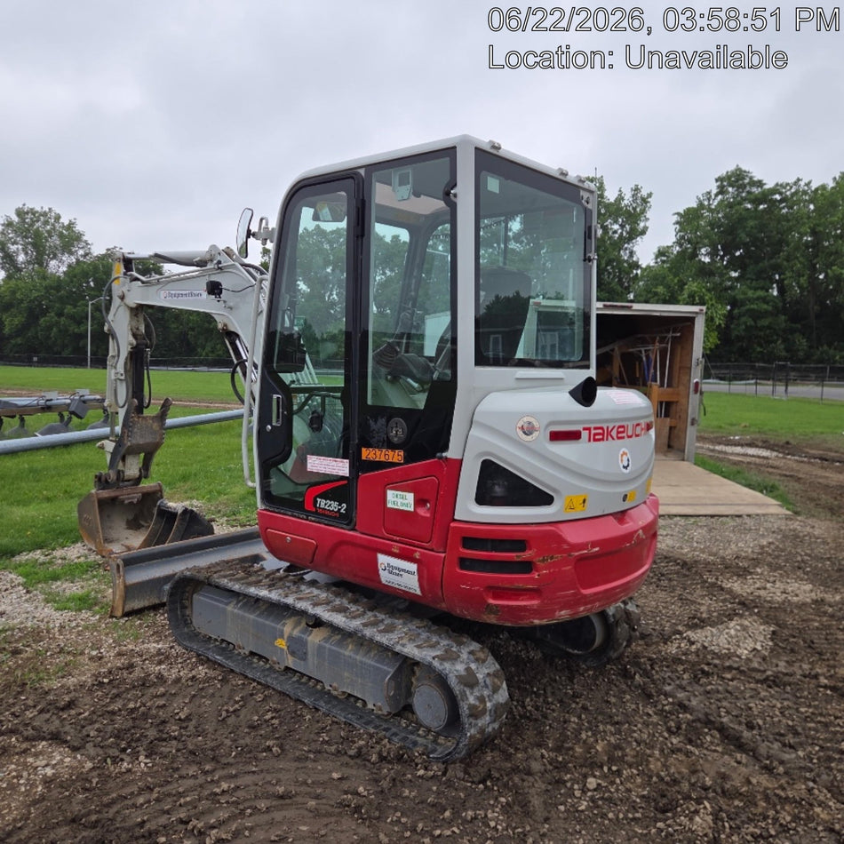 2022 TAKEUCHI TB235-2CR