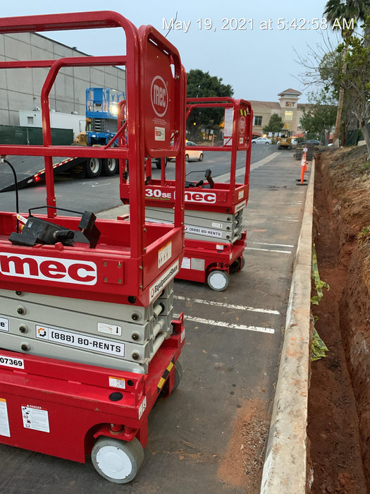 2020 MEC 1330SE Solid NM Tires, Steel Swing out Doors, LCS, Beacon, 900W Inverter