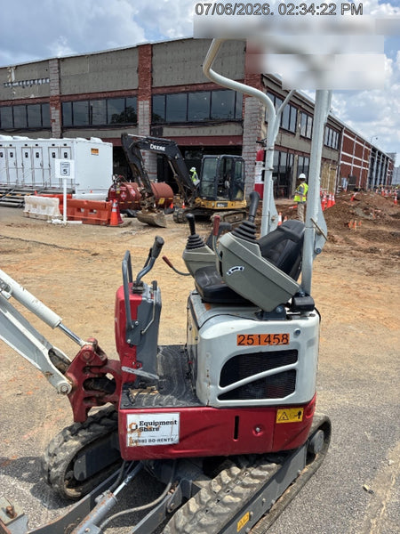 2022 TAKEUCHI TB210R