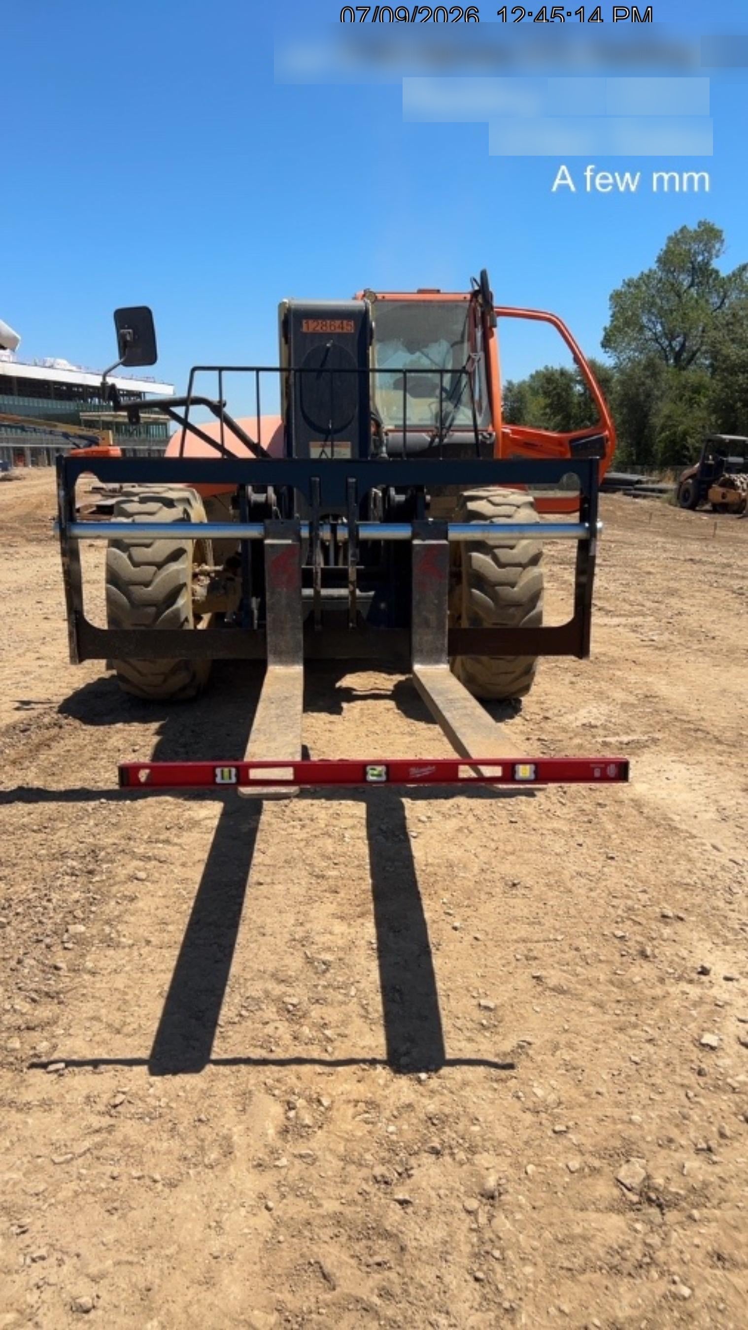 2021 JLG 1732