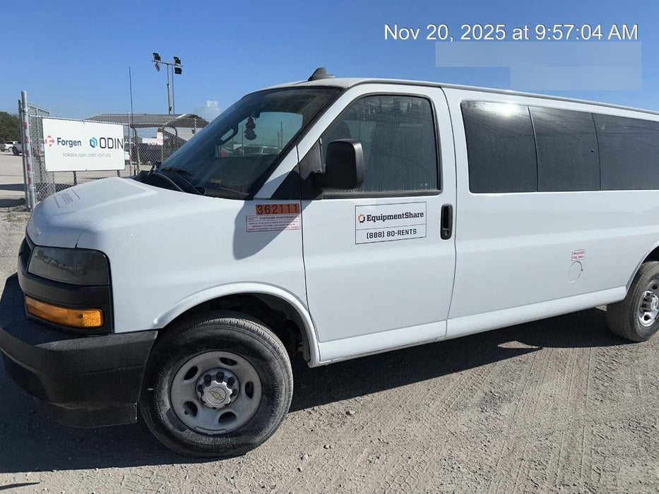 2023 CHEVROLET Express Van - Rental
