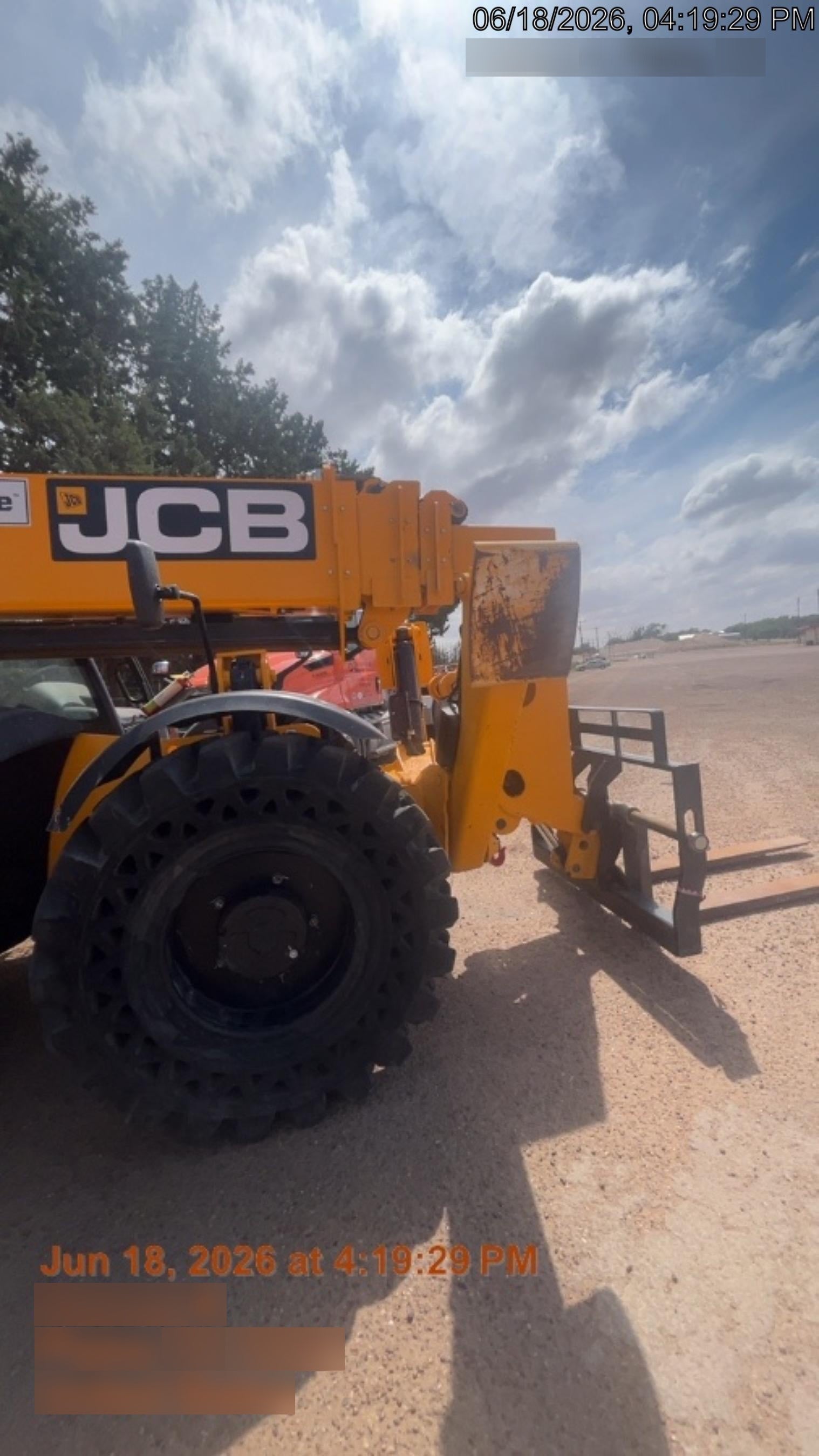 2022 JCB 510-56