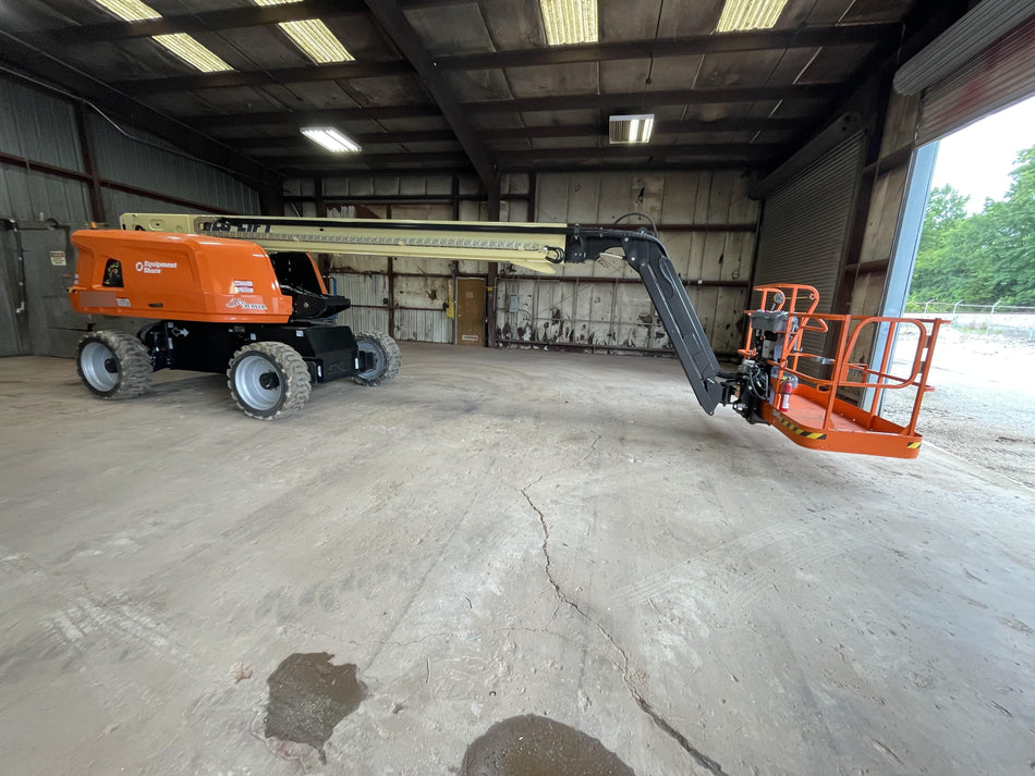 2023 JLG 660SJ