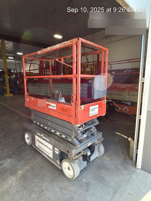 2018 Skyjack SJIII-3219 Skyjack SJIII3219 Scissor Lift w/Trojan Batteries