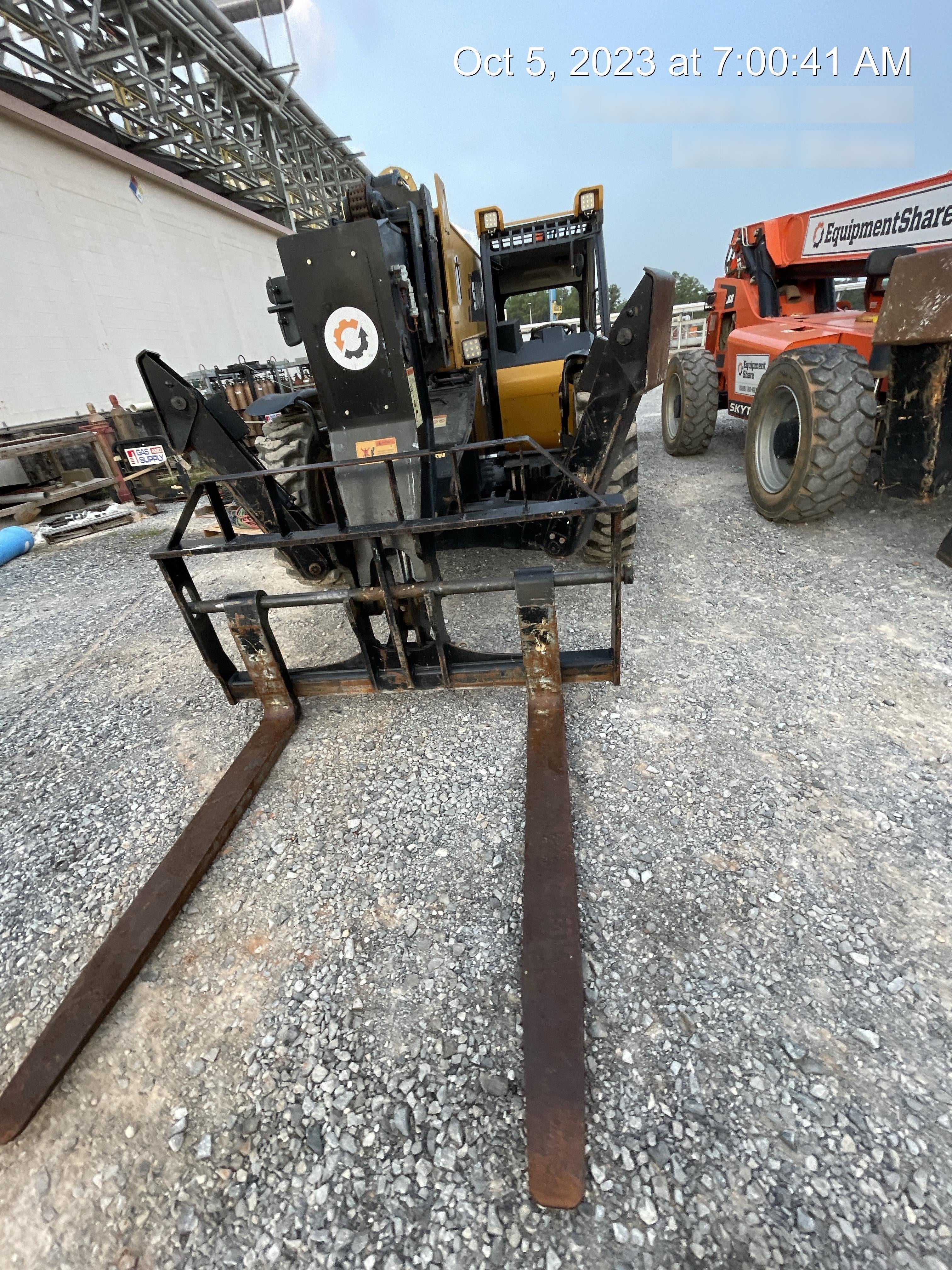 2021 SANY STH1056