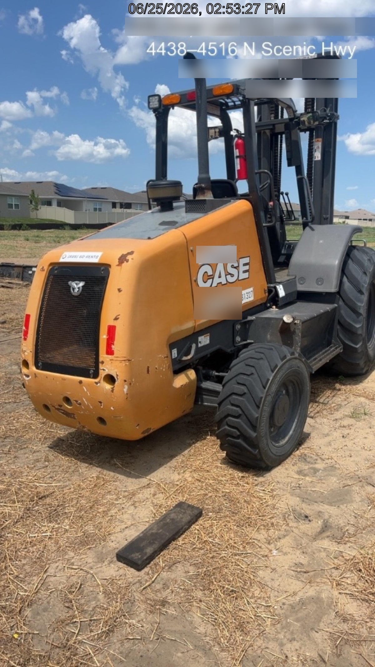 2023 CASE 588H