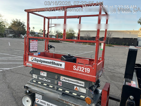 2020 Skyjack SJIII-3219 Solid NM Tires, Half height spring hinged entry gate, Dual Beacons, 800W Inverter