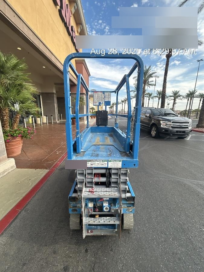 2019 Genie GS-1930 Fixed rails with chain Entry