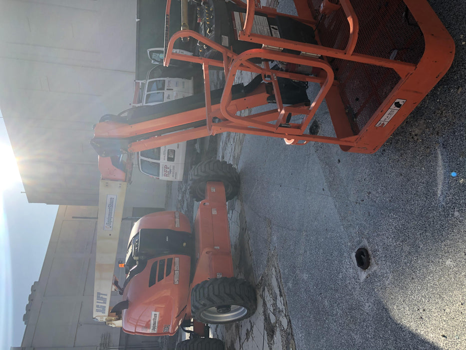 2019 JLG 600AJ