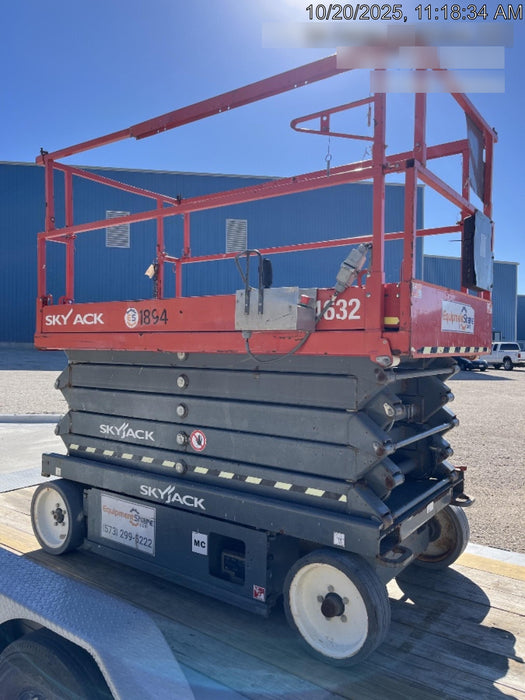 2016 Skyjack SJIII-4632 32' Electric Scissor Lift, Wide Deck