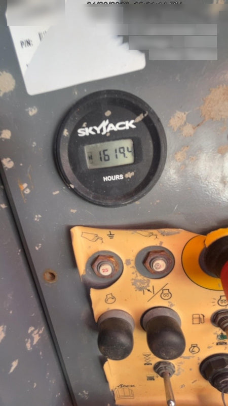 2017 SKYJACK SJ6832 RT
