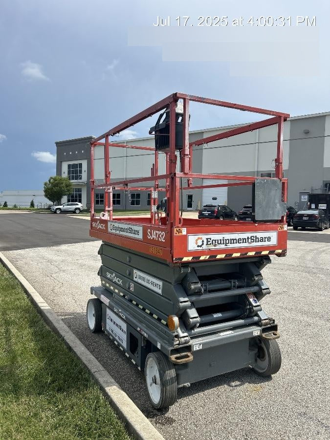2021 SKYJACK SJ4732