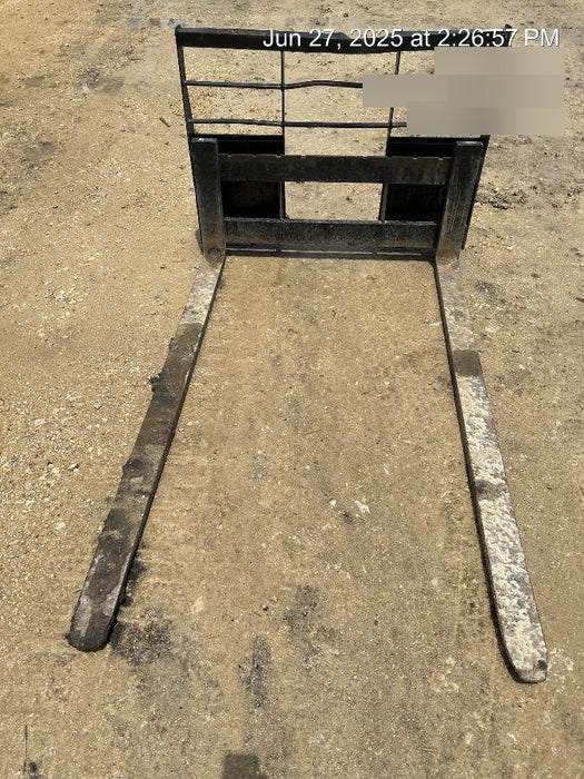 2022 ARROW MATERIAL HANDLING 60" Pallet Forks - Arrow