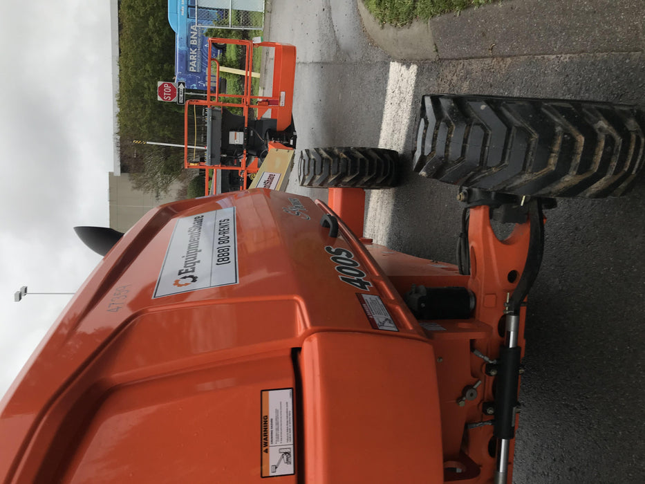 2019 JLG 400S