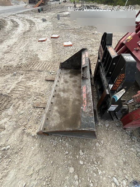 2023 TAKEUCHI 67" Smooth Bucket - Takeuchi