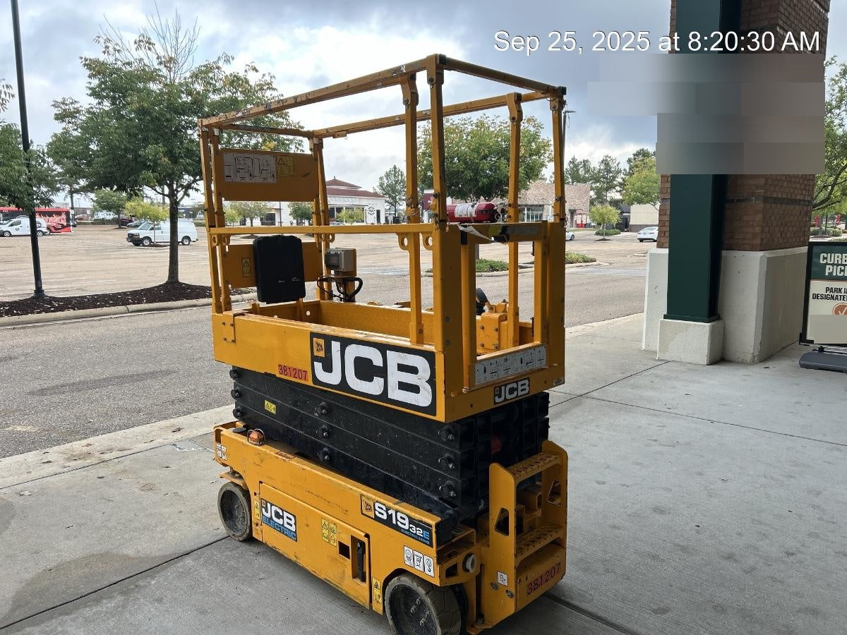 2024 JCB S1932E