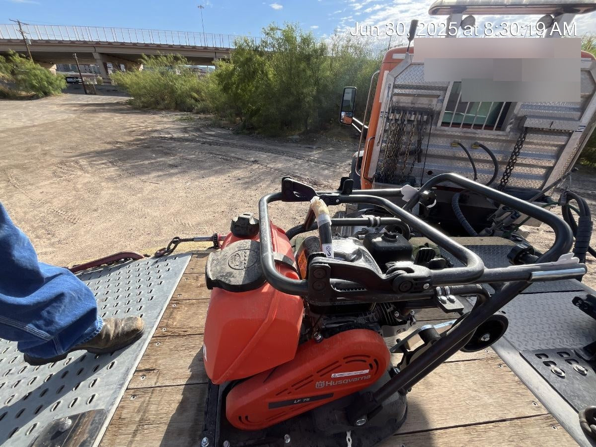 2025 HUSQVARNA LF75