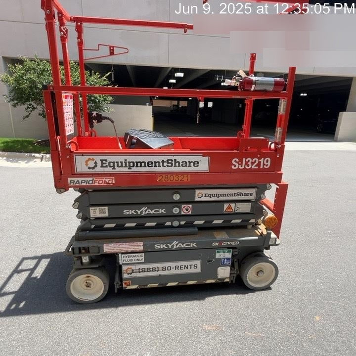 2023 SKYJACK SJ3219