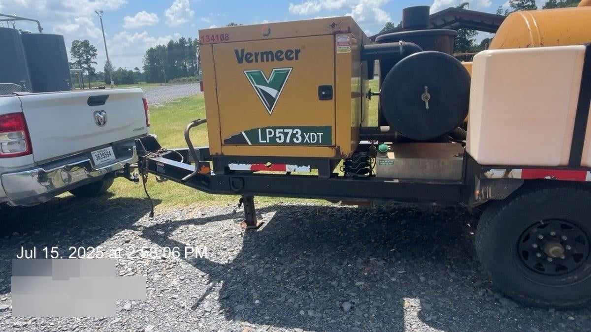 2021 VAC-TRON LP573XDT