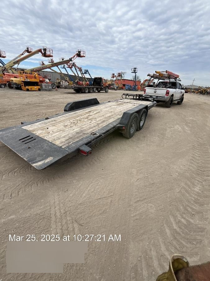 2019 LOADTRAIL Tilt-Deck Rental Trailer