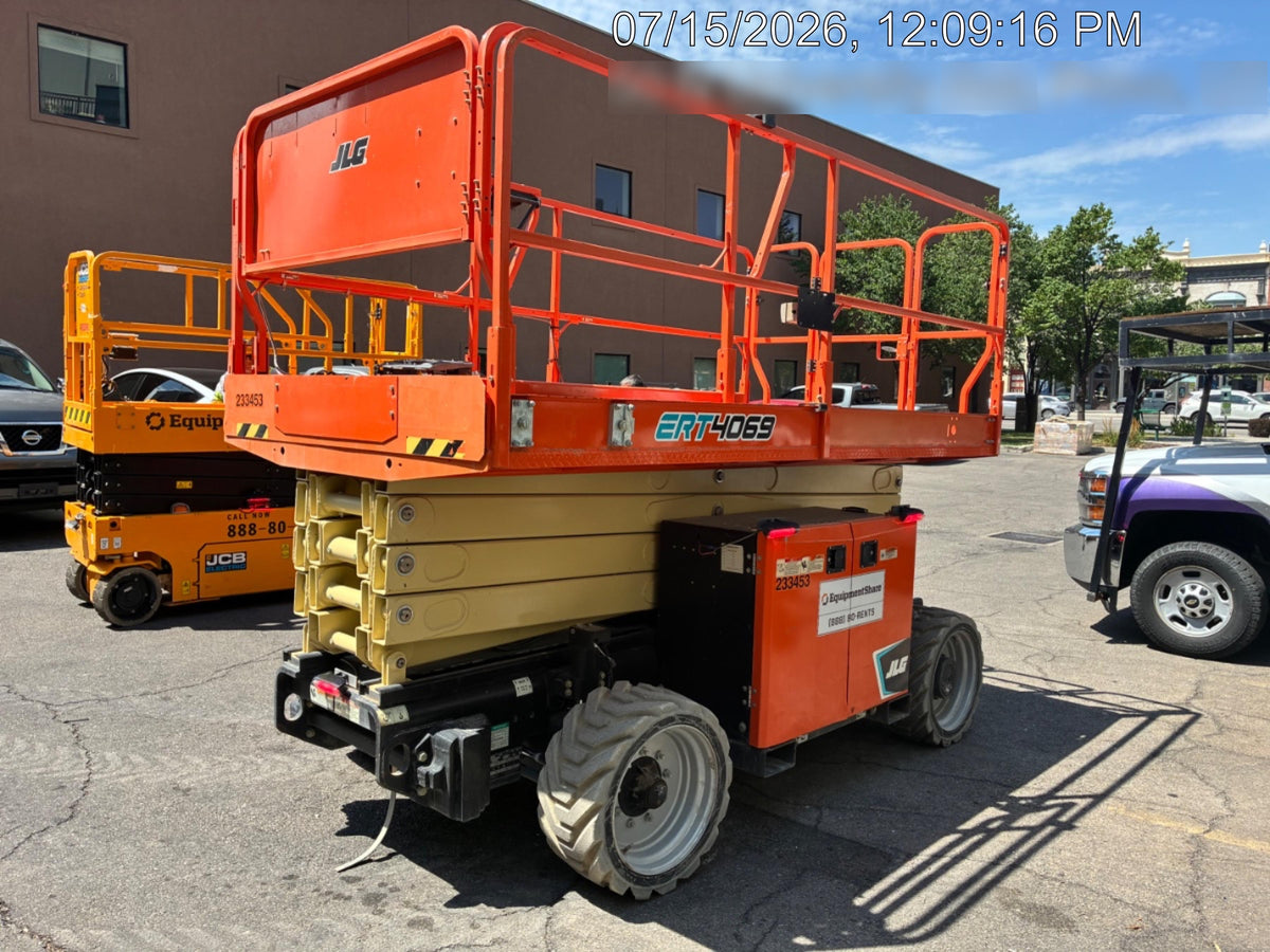 2022 JLG ERT4069